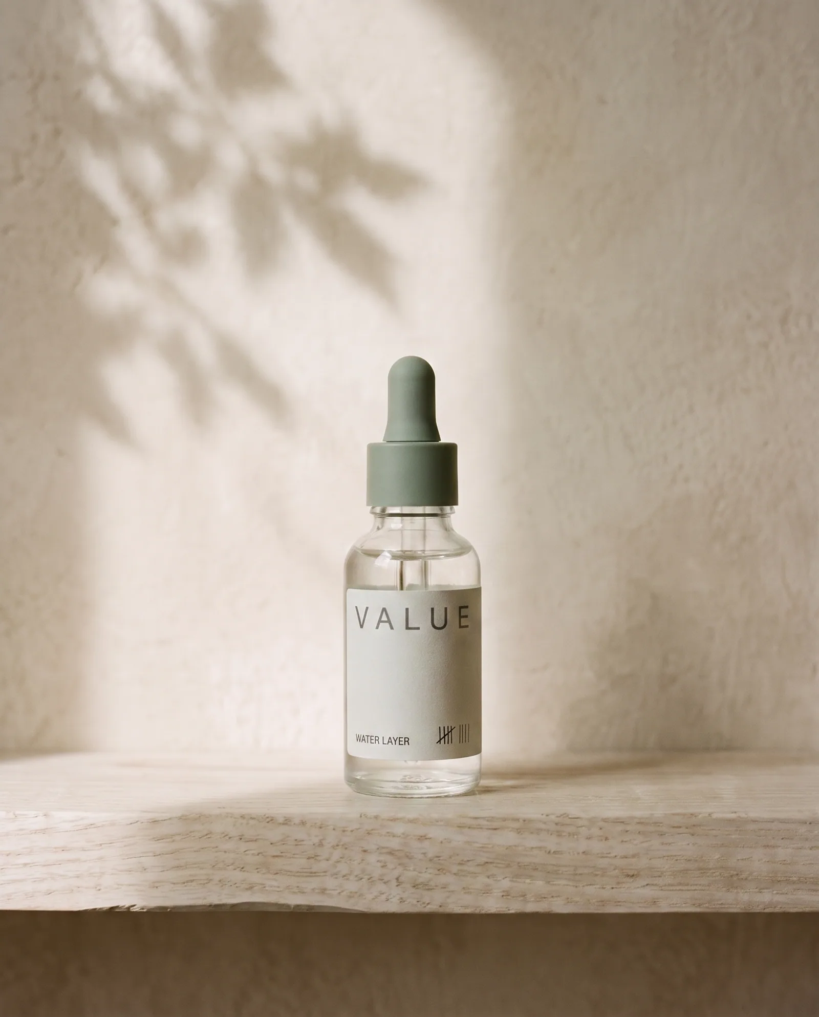 Water Layer — Multi-weight hyaluronic acid and glycerin